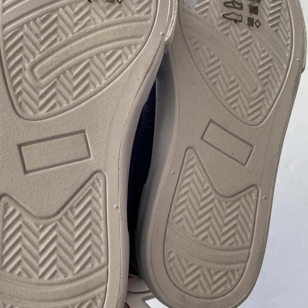 Brand New Gymboree Cosmic Club Blue  High Tops Sneakers  Boys Size 2